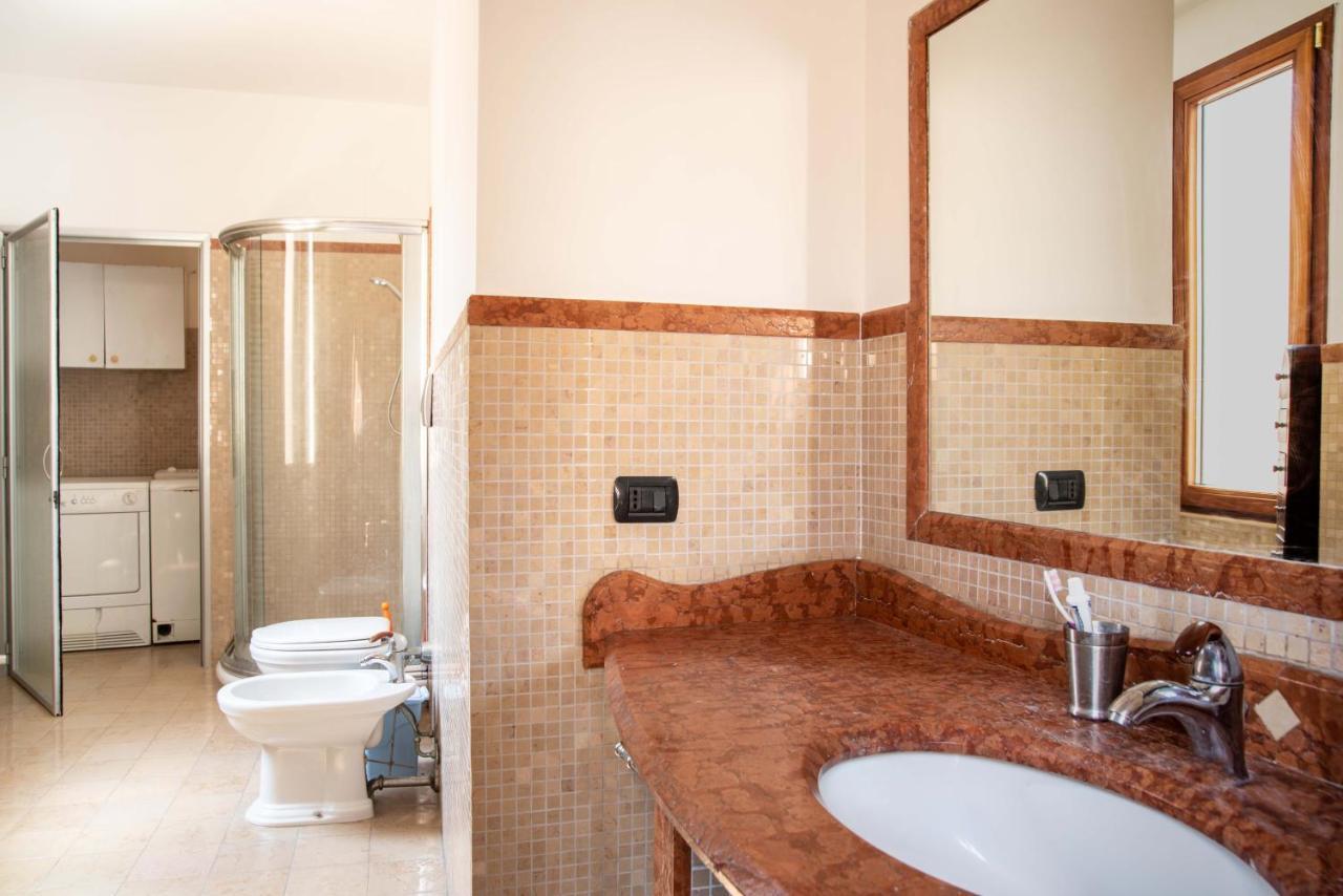 Abaca Rooms Лече Екстериор снимка