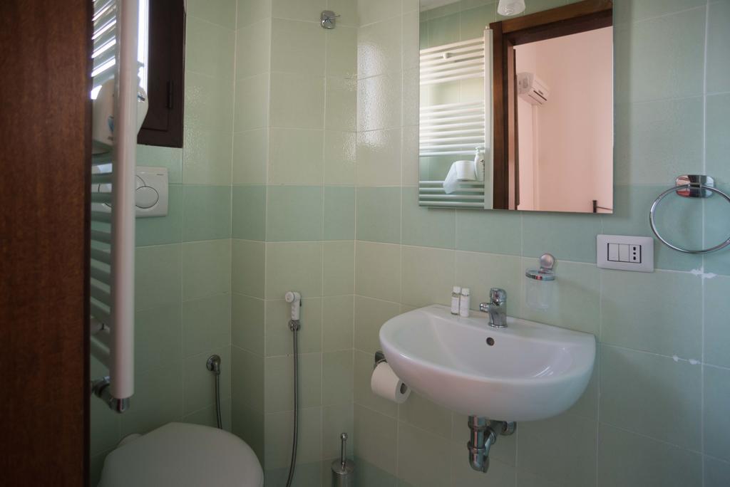 Abaca Rooms Лече Екстериор снимка