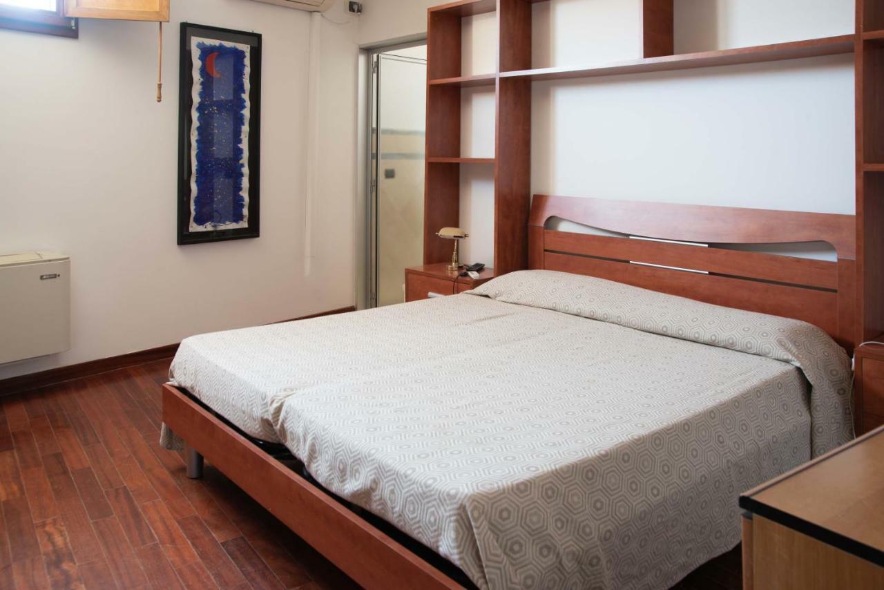 Abaca Rooms Лече Екстериор снимка